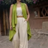 Julie cape (2) Emerald Horizon, Vest