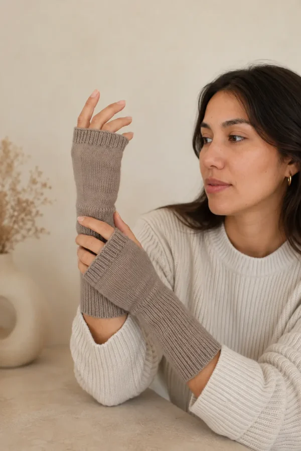 Pearl Mittens